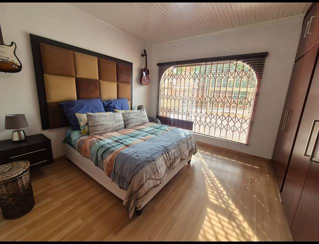4 BEDROOM HOUSE FOR SALE IN VANDERBIJLPARK SE 3